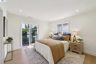 725 Alameda De Las Pulgas, San Mateo, CA 94601 - Photo 25