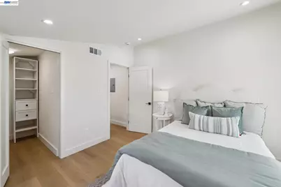 725 Alameda De Las Pulgas, San Mateo, CA 94601 - Photo 31