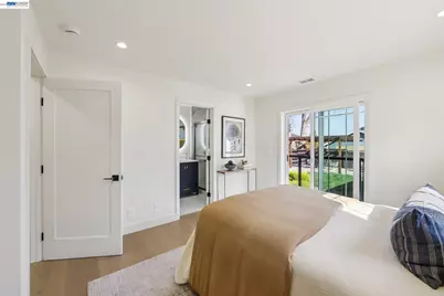 725 Alameda De Las Pulgas, San Mateo, CA 94601 - Photo 27