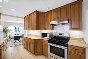 17676 Garland Ct, Castro Valley, CA 94546 - Photo 9