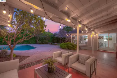 1785 Holly Ave, Menlo Park, CA 94025 - Photo 17