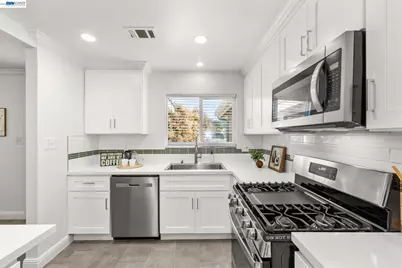 166 San Joaquin Court, Bay Point, CA 94565 - Photo 11