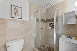 7900 Greenly Dr, Oakland, CA 94605 - Photo 39