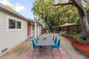 7900 Greenly Dr, Oakland, CA 94605 - Photo 3