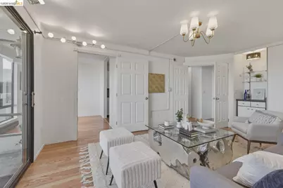 6 Commodore Dr #C450, Emeryville, CA 94608 - Photo 3