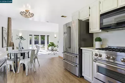 2359 Platt Dr, Martinez, CA 94553 - Photo 9