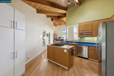 66 Bridge Rd, Novato, CA 94945 - Photo 13