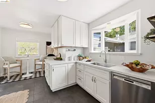 5701 Snake Rd, Oakland, CA 94611 - Photo 9