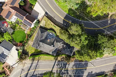 5701 Snake Rd, Oakland, CA 94611 - Photo 45