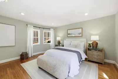 5701 Snake Rd, Oakland, CA 94611 - Photo 27