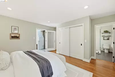 5701 Snake Rd, Oakland, CA 94611 - Photo 29