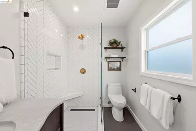 5701 Snake Rd, Oakland, CA 94611 - Photo 31