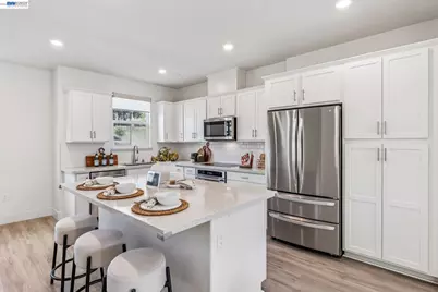 28957 Ashwell Ave, Hayward, CA 94544 - Photo 11