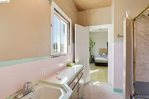 2015 50th Ave, Oakland, CA 94601 - Photo 21