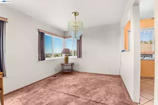 8445 Aster Ave, Oakland, CA 94605 - Photo 9