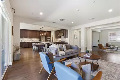 215 Cara Ct, Mountain House, CA 95391 - Photo 9