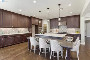 215 Cara Ct, Mountain House, CA 95391 - Photo 13