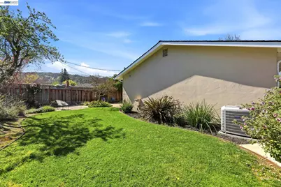 5494 Sharon Ln, San Jose, CA 95124 - Photo 35