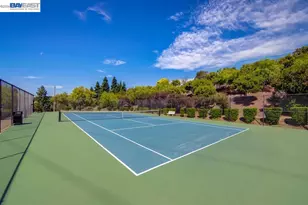 25318 Buckeye Dr, Castro Valley, CA 94552 - Photo 47