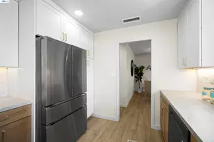 31265 Lily St, Union City, CA 94587 - Photo 17