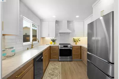 31265 Lily St, Union City, CA 94587 - Photo 13