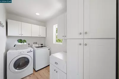 102 Hillcrest Dr, Orinda, CA 94563 - Photo 29