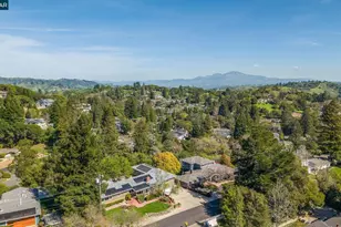 102 Hillcrest Dr, Orinda, CA 94563 - Photo 45