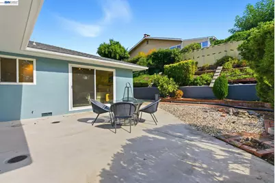 2724 Benedict Dr, San Leandro, CA 94577 - Photo 21