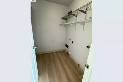 3211 Phoenix Ln, Alameda, CA 94502 - Photo 7