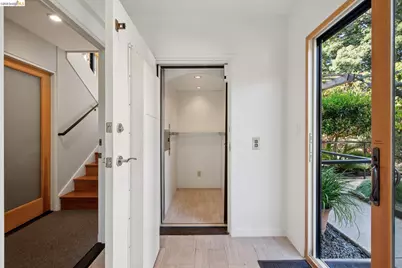 1260 63rd St, Emeryville, CA 94608 - Photo 9