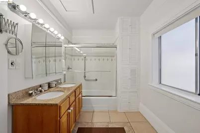 5339 Princeton St, Oakland, CA 94601 - Photo 41