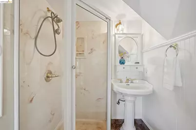 5339 Princeton St, Oakland, CA 94601 - Photo 21