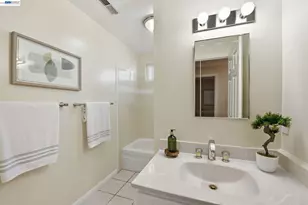 32301 Ruth Ct, Union City, CA 94587 - Photo 17