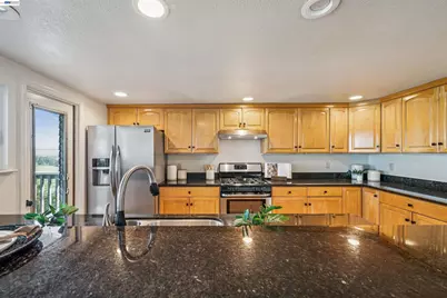 471 Ridgeview Dr, Pleasant Hill, CA 94523 - Photo 15