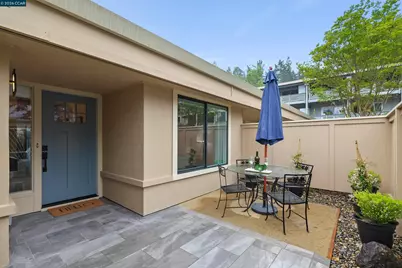 1152 Fairlawn Ct #3, Walnut Creek, CA 94595 - Photo 3