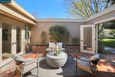 1152 Fairlawn Ct #3, Walnut Creek, CA 94595 - Photo 11