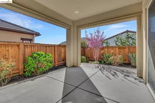 2002 Tempranillo Ln, Brentwood, CA 94513 - Photo 27