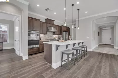2002 Tempranillo Ln, Brentwood, CA 94513 - Photo 9