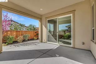2002 Tempranillo Ln, Brentwood, CA 94513 - Photo 29