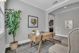 2002 Tempranillo Ln, Brentwood, CA 94513 - Photo 5