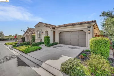 2002 Tempranillo Ln, Brentwood, CA 94513 - Photo 3