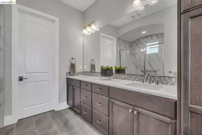 2002 Tempranillo Ln, Brentwood, CA 94513 - Photo 25