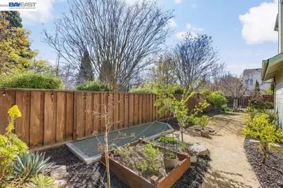 2410 Robinson Cir, Livermore, CA 94550 - Photo 43