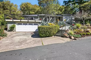 27 Glorietta Ct, Orinda, CA 94563 - Photo 23