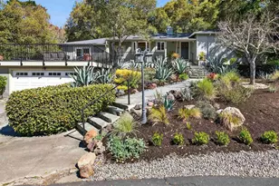 27 Glorietta Ct, Orinda, CA 94563 - Photo 1