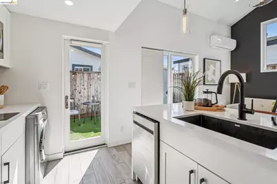 1550 Havenscourt Blvd, Oakland, CA 94621 - Photo 37