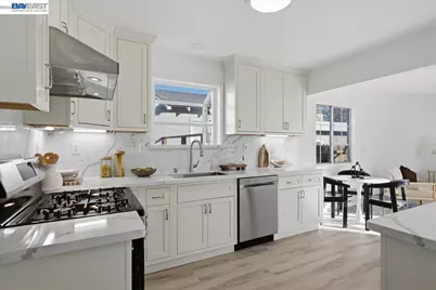 17790 Via Arriba, San Lorenzo, CA 94580 - Photo 13