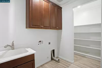 9229 Thimbleberry Drive, Sacramento, CA 95829 - Photo 23