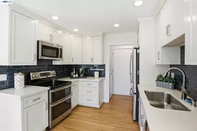 410 Puerto Pl, Hayward, CA 94541 - Photo 7