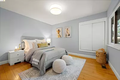 6611 Ascot Dr, Oakland, CA 94611 - Photo 21